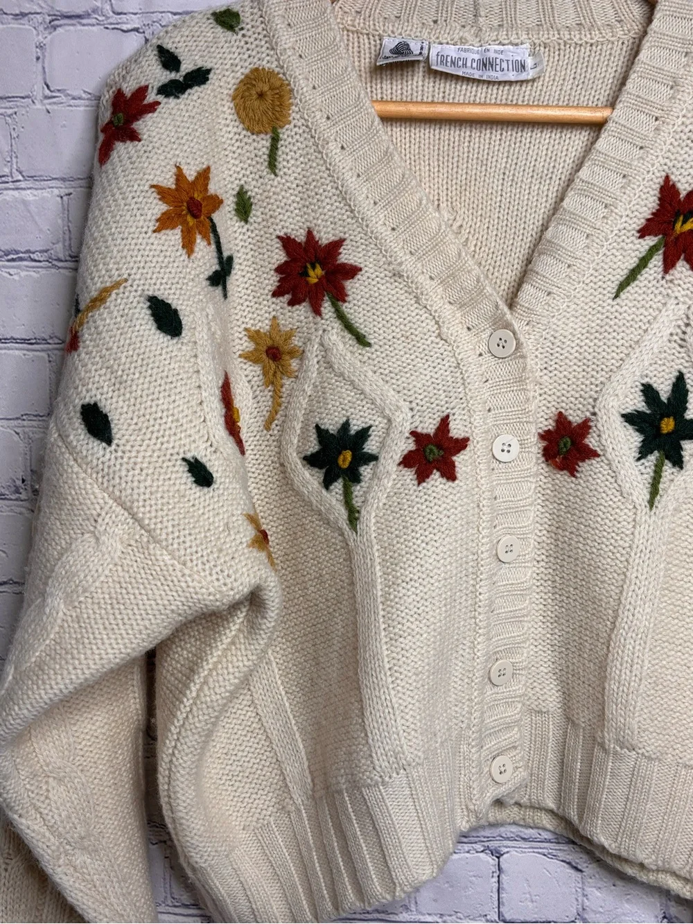 VINTAGE French Connection Cream Floral Embroidery Cottagecore Cardigan Sweater L - Picture 2 of 10